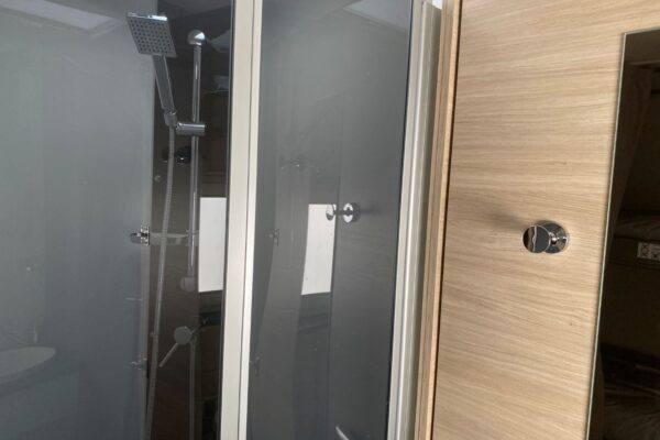 4 berth motorhome Shower 4 berth motorhome Shower